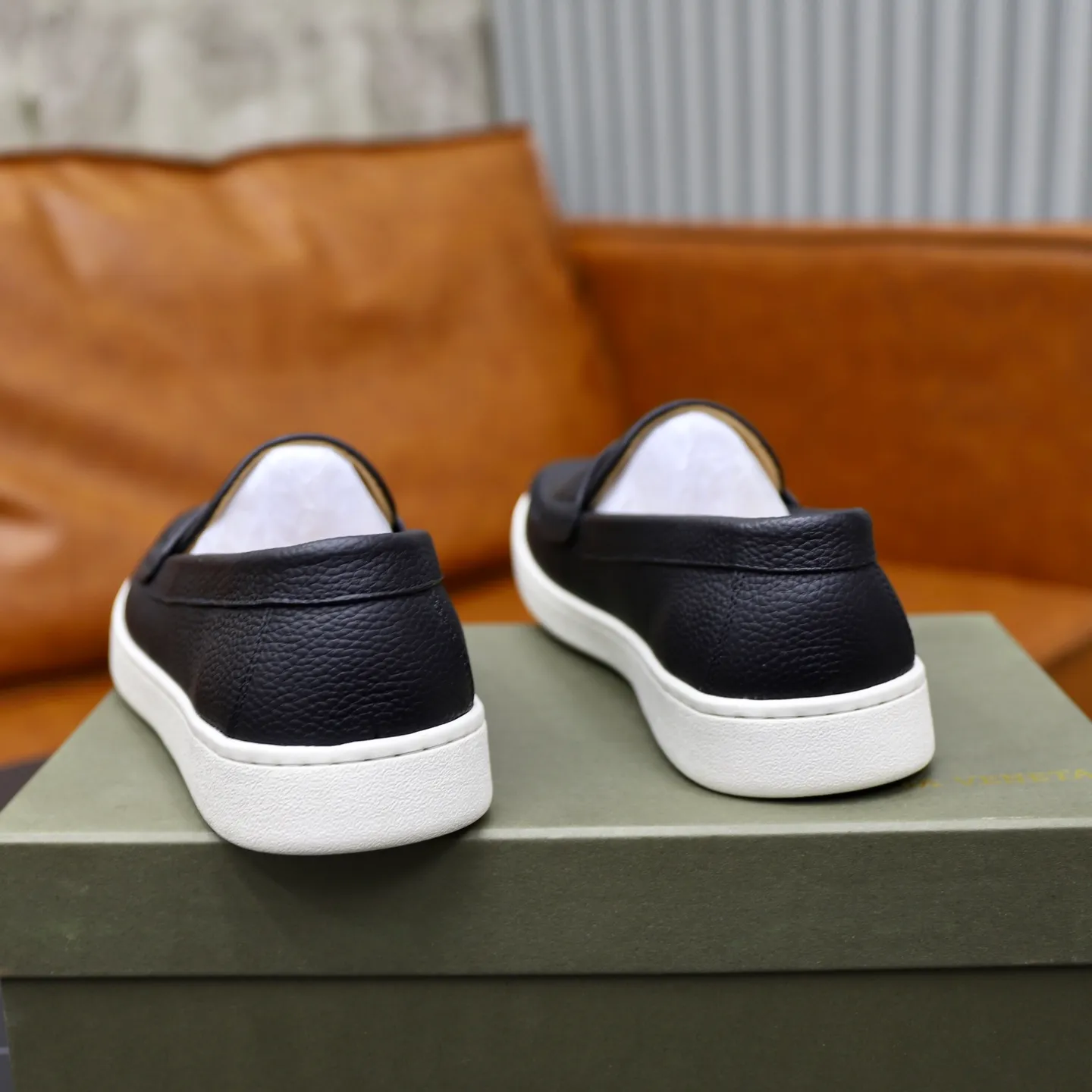Men's men's shoes 💰480💰BOTTEG* VENET* - high-end boutique Size: 38-44 (45 customized) BV new product, calfskin surface, water-dyed cowhide lining, classic style harmoniously blends with contemporary fashion temperament, rubber soles are light and flexible, water-dyed cowhide lining!